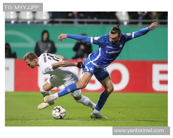 比勒费与因戈施塔实力分析及近期表现对比探讨